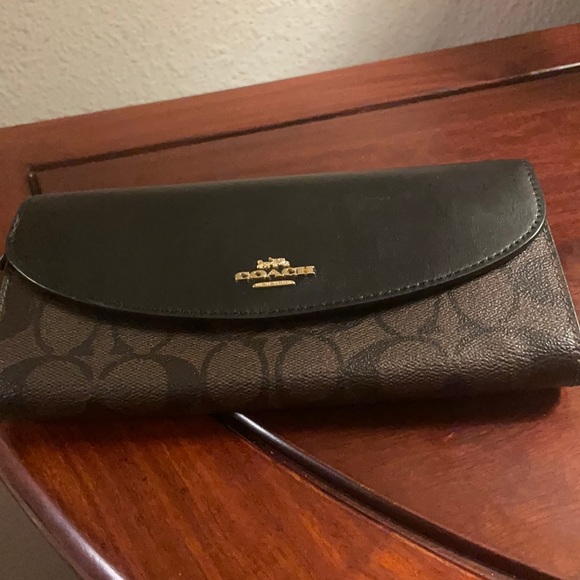 Coach | Bags | Coach Signature Canvas Wallet | Poshmark